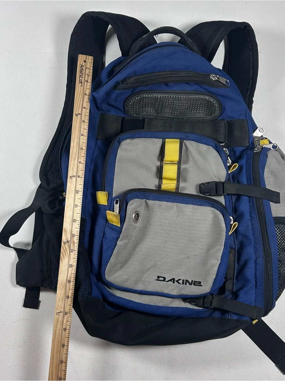 Dakine Mission 26L Skateboard/Snowboard Backpack Bag Colorblock Utility